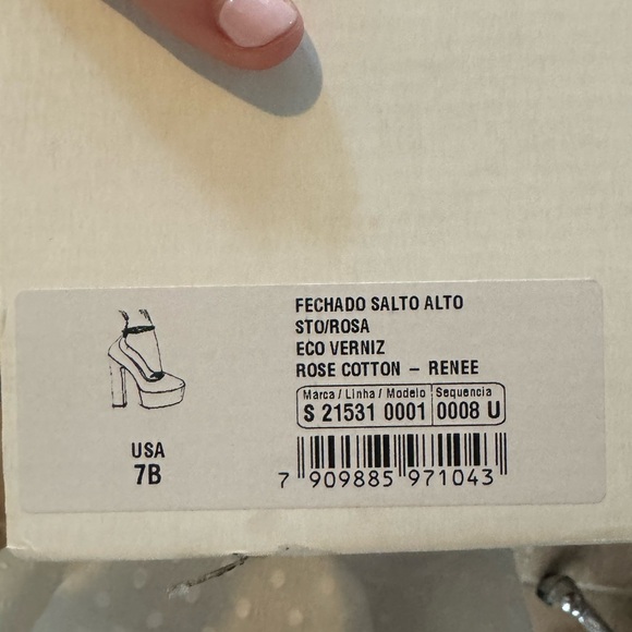 Schutz Light Pink Patent Leather Renee Heel, Size 7 - Picture 7 of 7